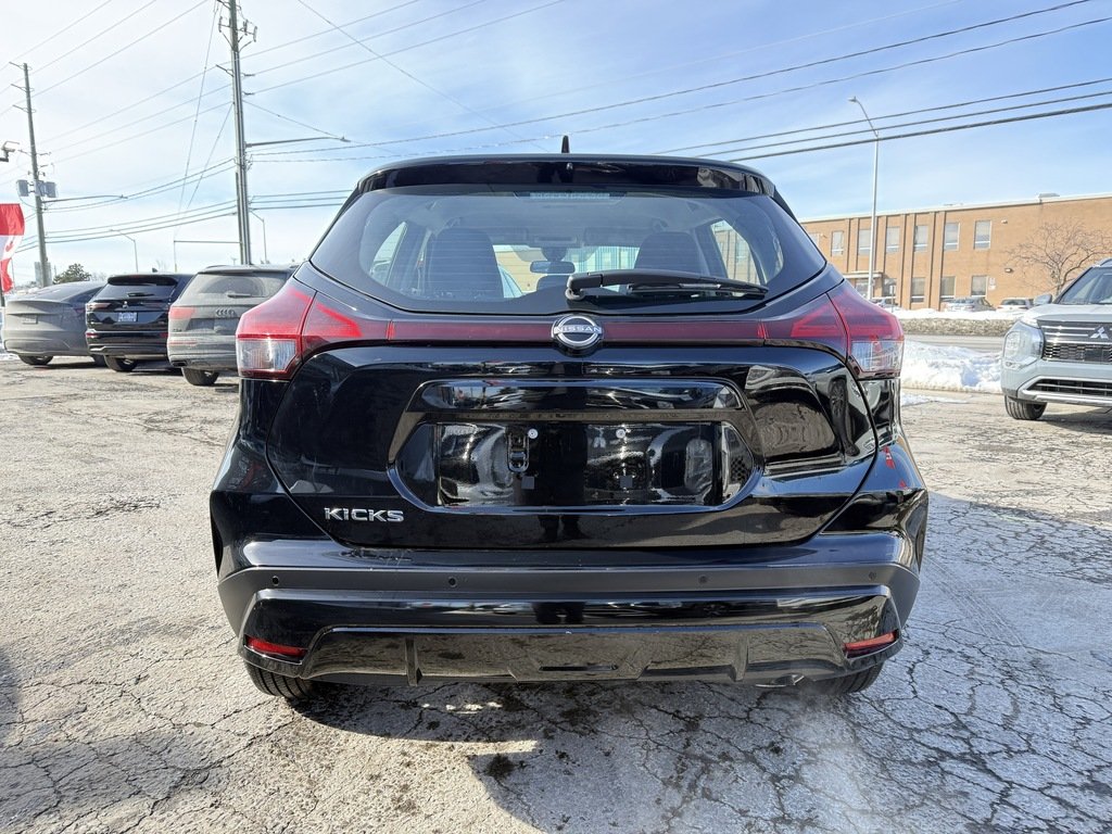 2025 Nissan Kicks Play S FWD in Oakville, Ontario - 7 - w1024h768px