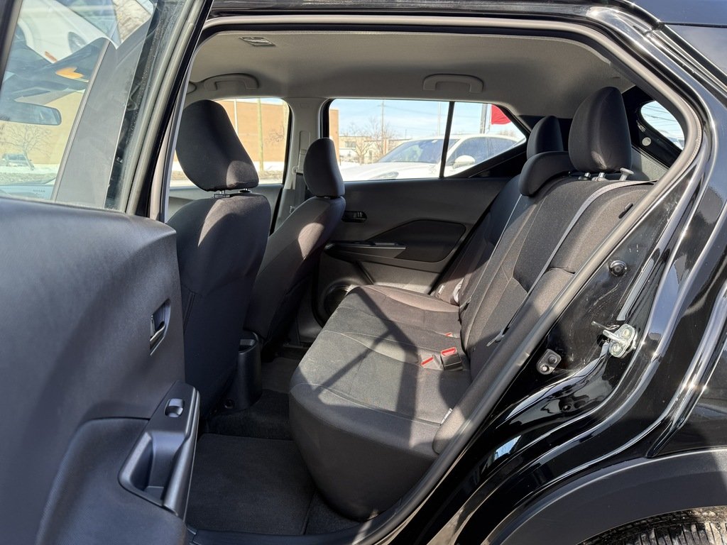 2025 Nissan Kicks Play S   ONLY 5063 KM!!   CARPLAY   ALLOY   BU CAM in Oakville, Ontario - 18 - w1024h768px