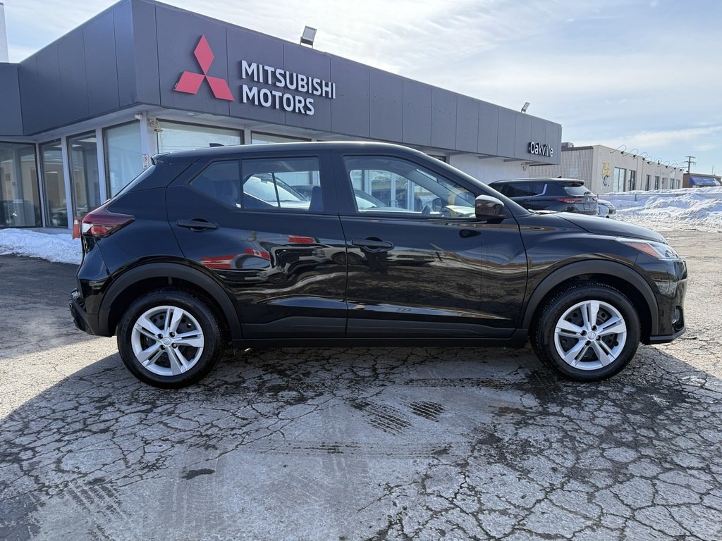 2025 Nissan Kicks Play S FWD in Oakville, Ontario - 9 - w1024h768px