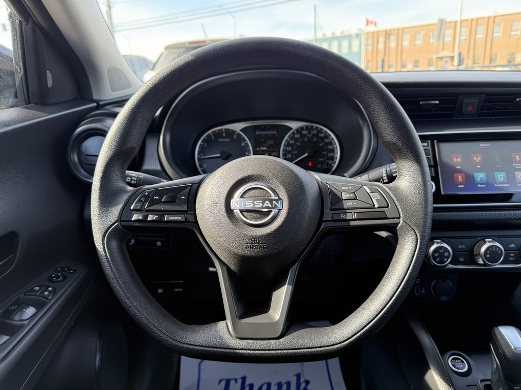 2025 Nissan Kicks Play S FWD in Oakville, Ontario - 14 - w1024h768px