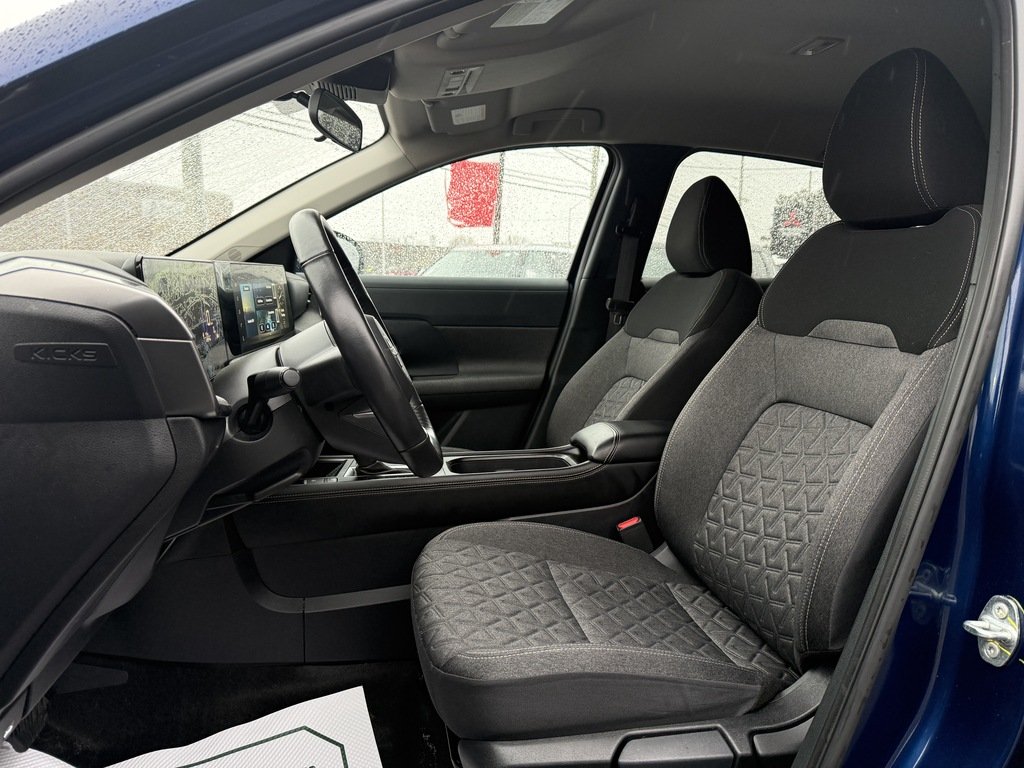 2025 Nissan Kicks SV   AWD   CARPLAY   BU CAM   ALLOYS in Oakville, Ontario - 12 - w1024h768px