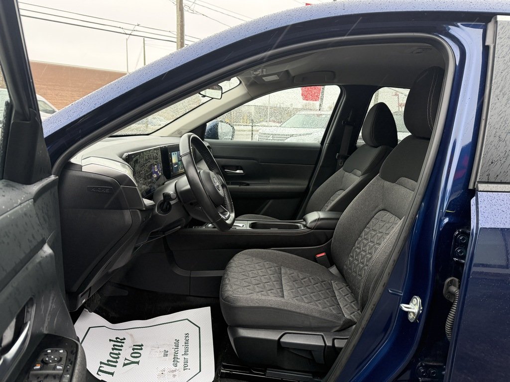2025 Nissan Kicks SV   AWD   CARPLAY   BU CAM   ALLOYS in Oakville, Ontario - 11 - w1024h768px