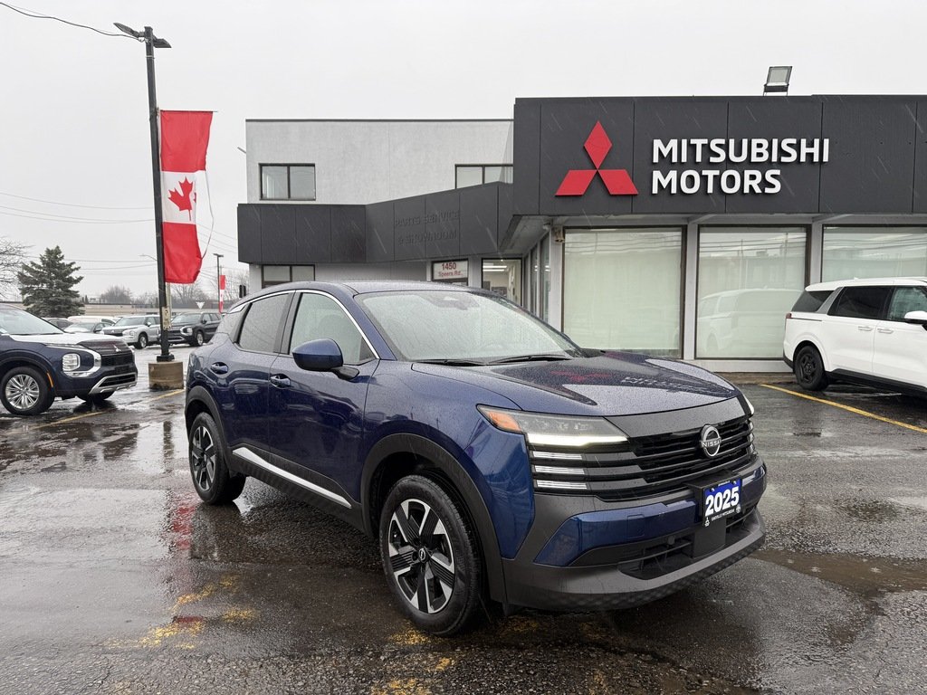 2025 Nissan Kicks SV   AWD   CARPLAY   BU CAM   ALLOYS in Oakville, Ontario - 2 - w1024h768px