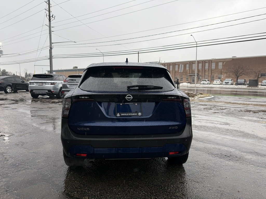 2025 Nissan Kicks SV   AWD   CARPLAY   BU CAM   ALLOYS in Oakville, Ontario - 7 - w1024h768px