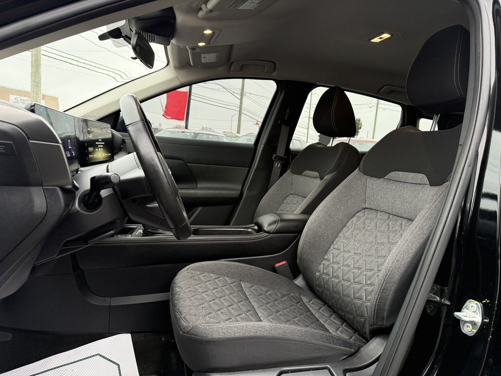 2025 Nissan Kicks SV   AWD   CARPLAY   BU CAM   ALLOYS in Oakville, Ontario - 12 - w1024h768px