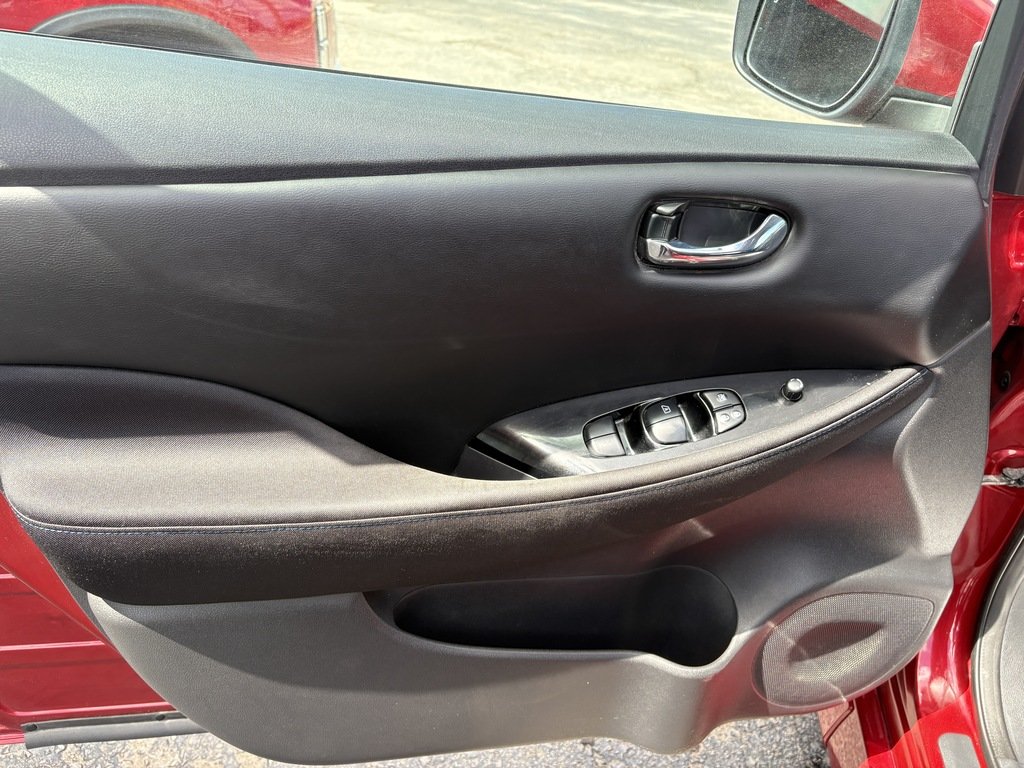 2018 Nissan Leaf SV   ELECTRIC   HTD SEATS   BU CAM   BLIND SPOT in Oakville, Ontario - 10 - w1024h768px