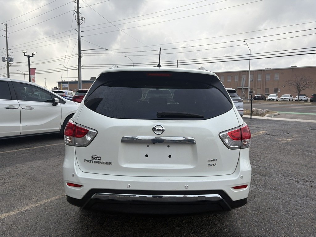 2016 Nissan Pathfinder SV   4WD   AS-IS   WHOLESALE TO PUBLIC   7 PASS in Oakville, Ontario - 7 - w1024h768px
