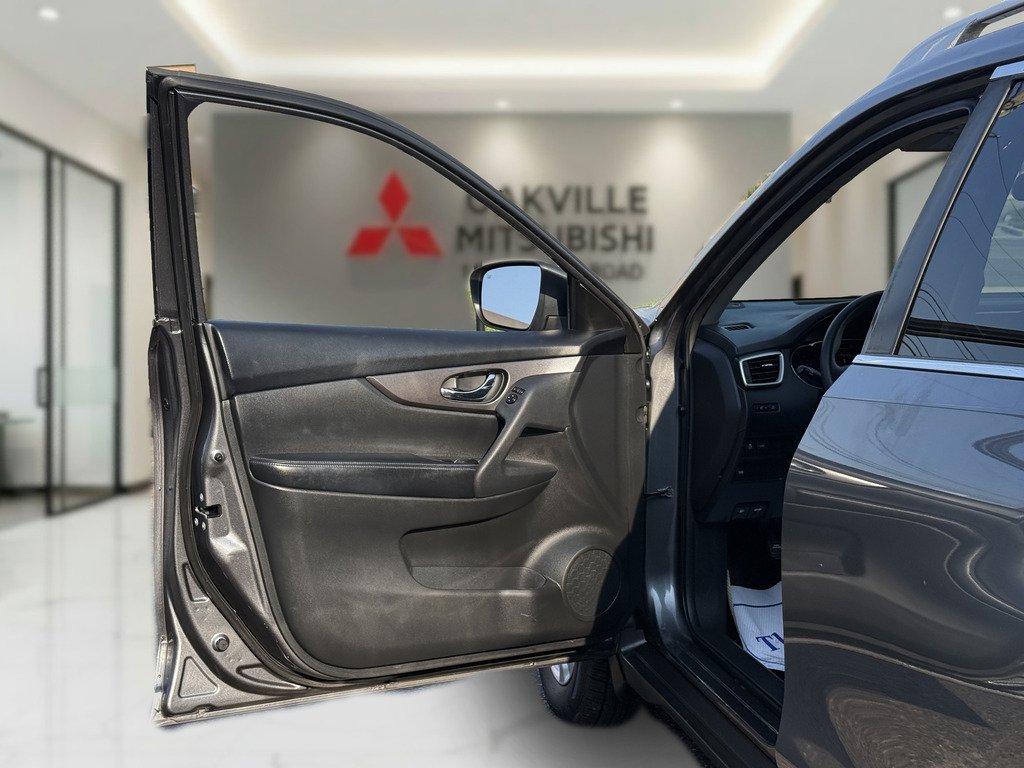 2016 Nissan Rogue AS-IS   YOU CERTIFY   YOU SAVE in Oakville, Ontario - 10 - w1024h768px