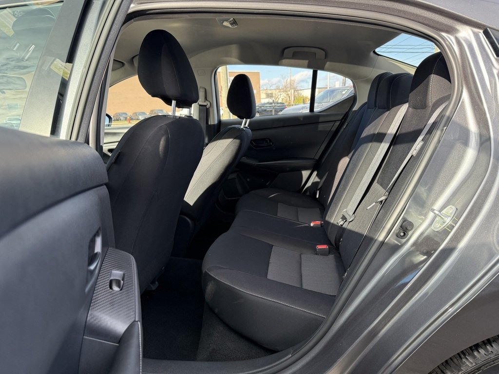 2025 Nissan Sentra SV CVT in Oakville, Ontario - 20 - w1024h768px