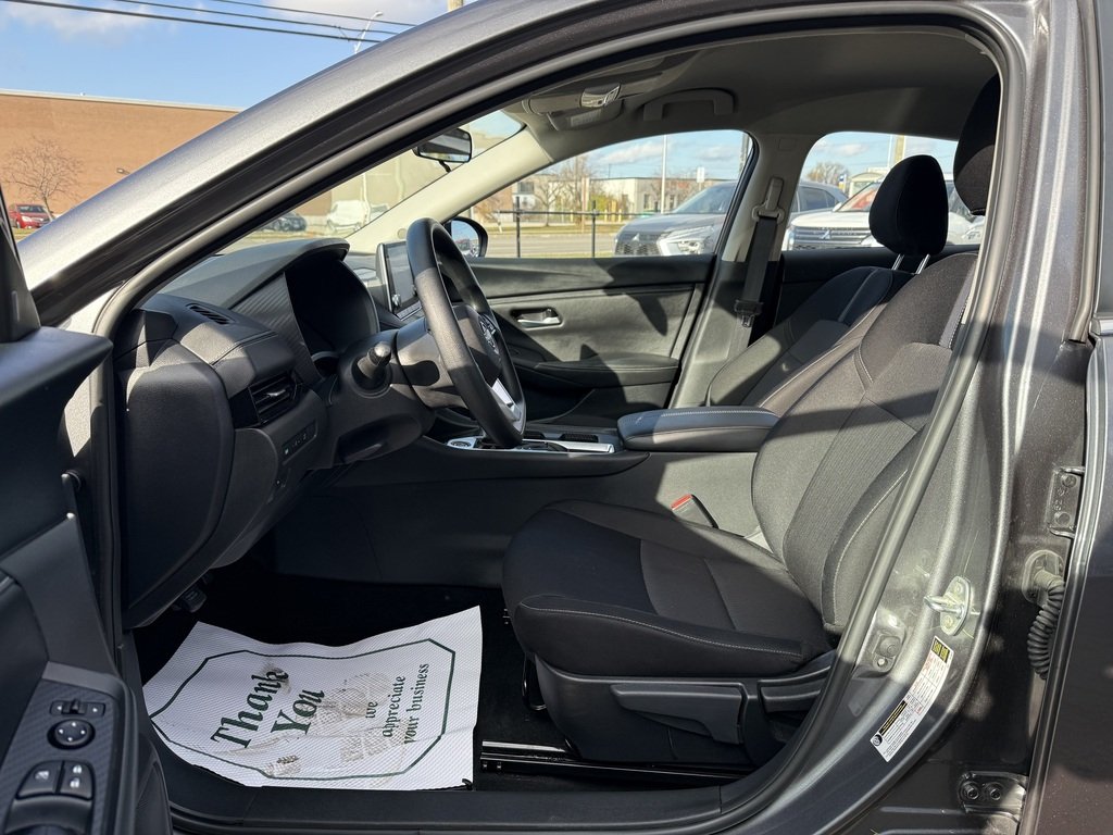 2025 Nissan Sentra SV CVT in Oakville, Ontario - 11 - w1024h768px