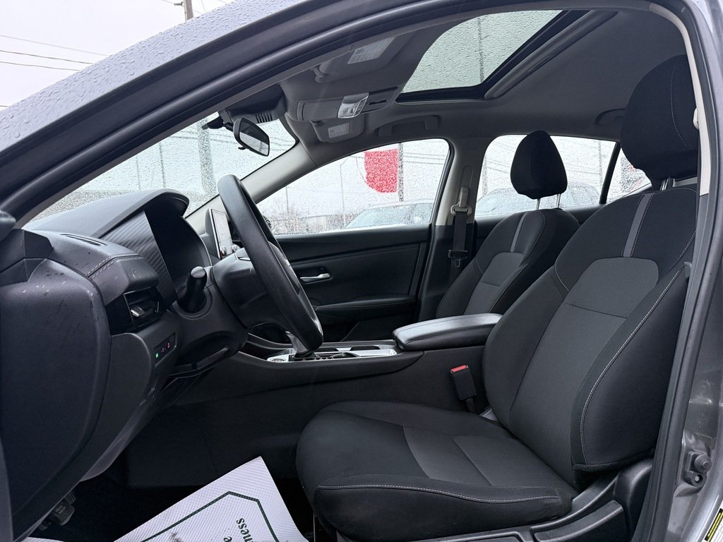 2025 Nissan Sentra SV CVT in Oakville, Ontario - 12 - w1024h768px