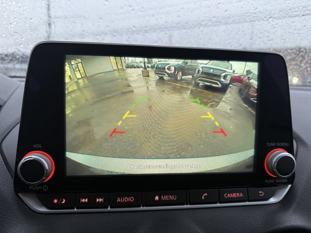 2025 Nissan Sentra SV CVT in Oakville, Ontario - 17 - w1024h768px