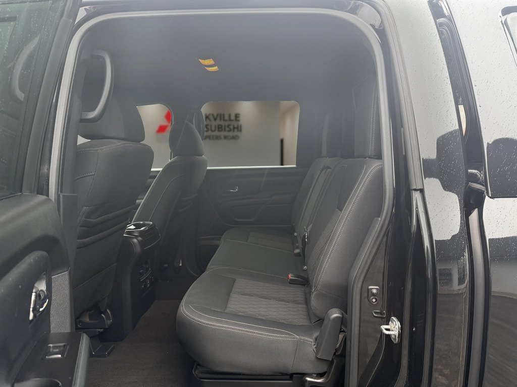 2019 Nissan Titan 4X4   CREW CAB   SV   MIDNIGHT EDITION   BU CAM in Oakville, Ontario - 20 - w1024h768px