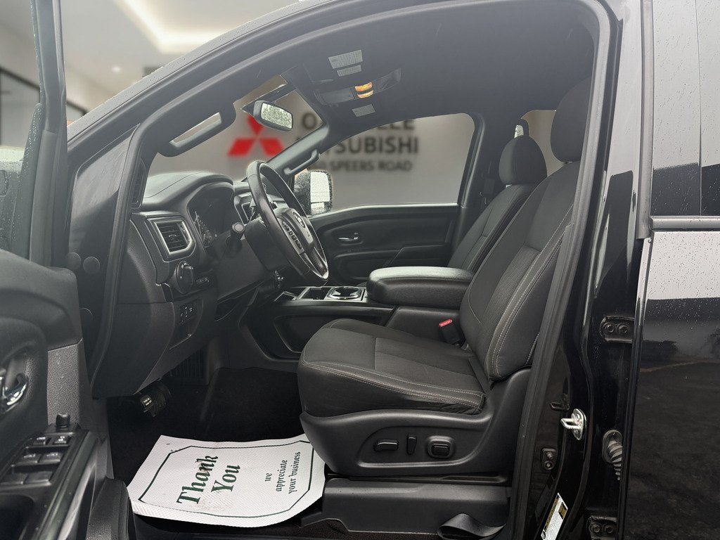 2019 Nissan Titan 4X4   CREW CAB   SV   MIDNIGHT EDITION   BU CAM in Oakville, Ontario - 11 - w1024h768px
