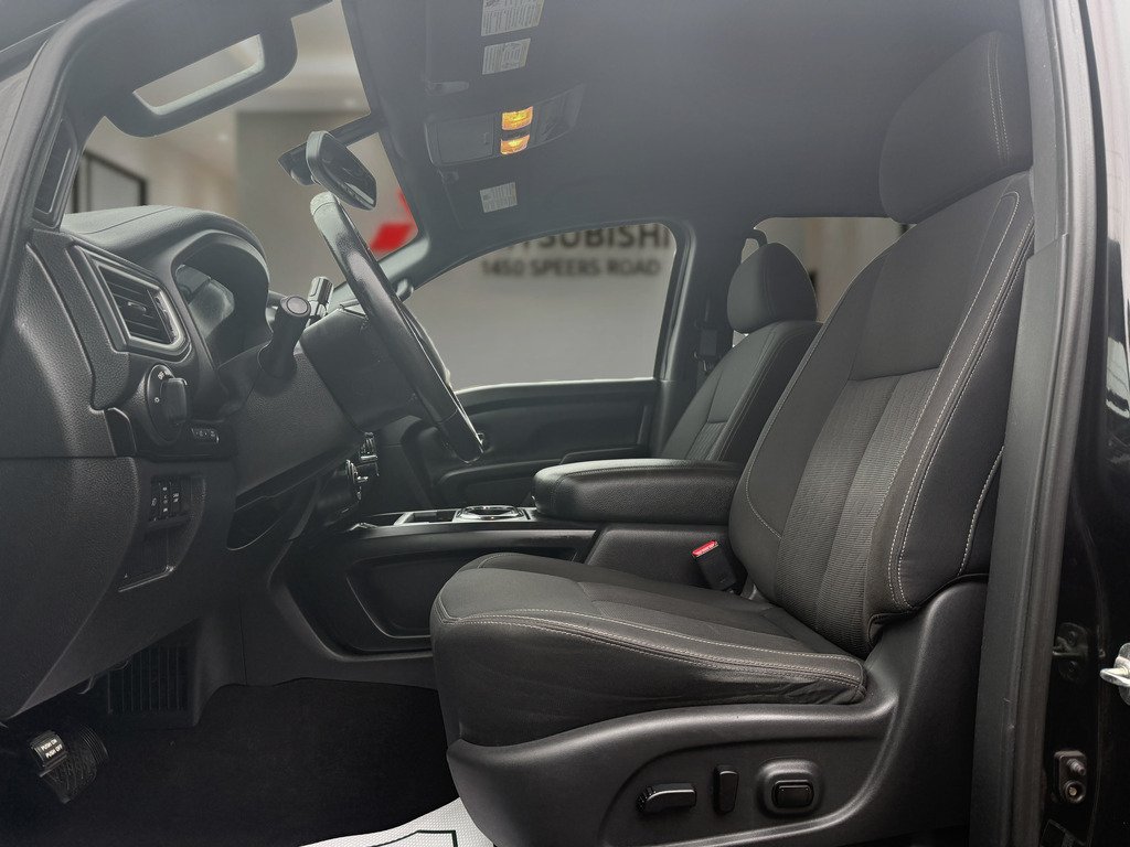 2019 Nissan Titan 4X4   CREW CAB   SV   MIDNIGHT EDITION   BU CAM in Oakville, Ontario - 12 - w1024h768px