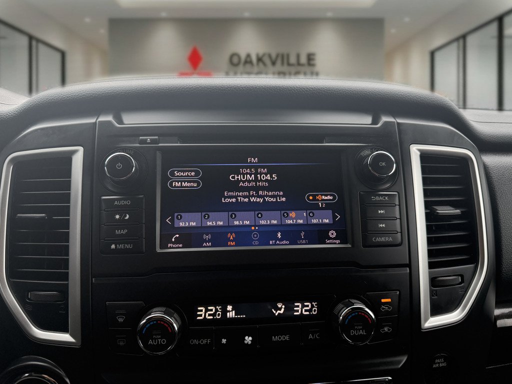 2019 Nissan Titan 4X4   CREW CAB   SV   MIDNIGHT EDITION   BU CAM in Oakville, Ontario - 16 - w1024h768px