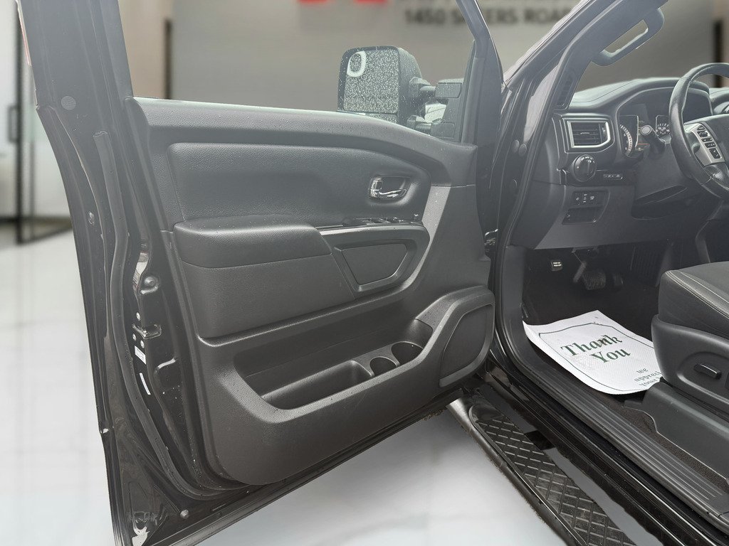 2019 Nissan Titan 4X4   CREW CAB   SV   MIDNIGHT EDITION   BU CAM in Oakville, Ontario - 10 - w1024h768px