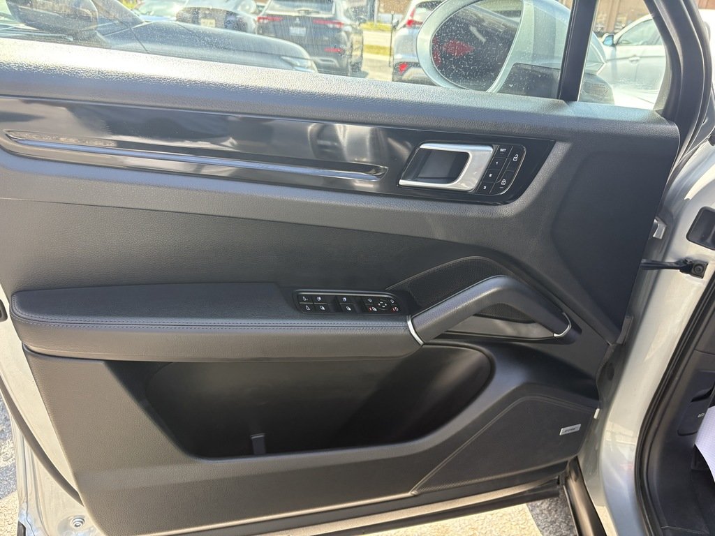 2020 Porsche Cayenne AWD   PANO   BOSE   360 CAM   NAV   REAR SUNBLIND in Oakville, Ontario - 10 - w1024h768px