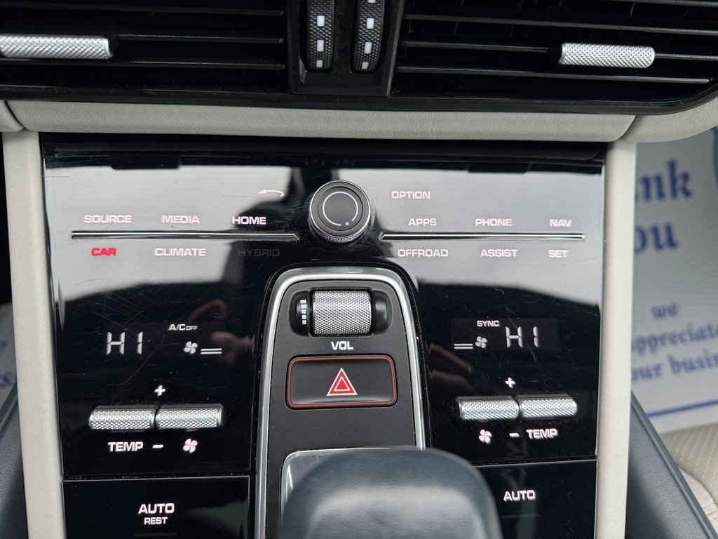 2021 Porsche Cayenne AWD   NAV   CARPLAY   PANO   CLEAN CARFAX in Oakville, Ontario - 19 - w1024h768px