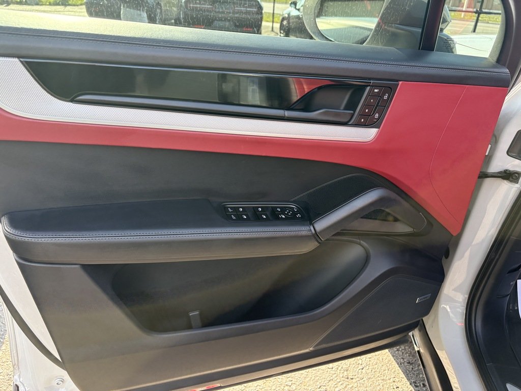 2024 Porsche Cayenne S   AWD   BOSE   360 CAM   HTD/VNT SEATS in Oakville, Ontario - 10 - w1024h768px