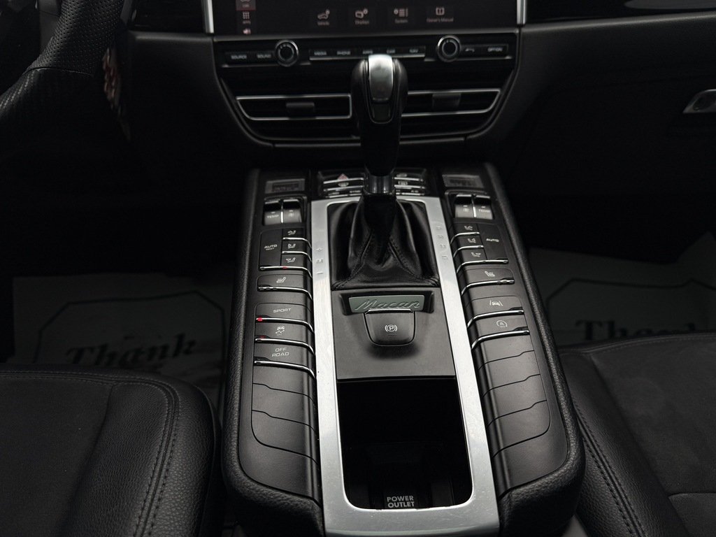 2020 Porsche Macan S   ALCANTARA   PANO   HTD SEATS in Oakville, Ontario - 18 - w1024h768px