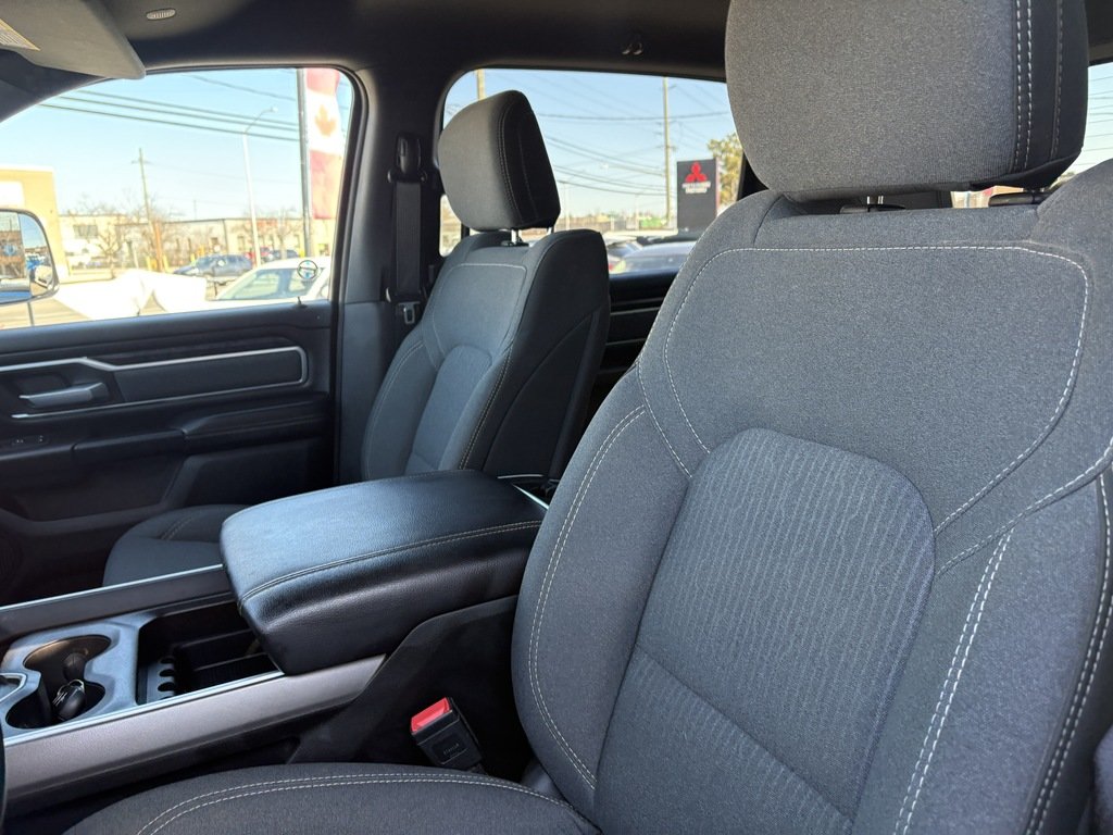 2022 Ram 1500 BIG HORN    4x4   CREW CAB   HEMI   U CONNECT in Oakville, Ontario - 14 - w1024h768px