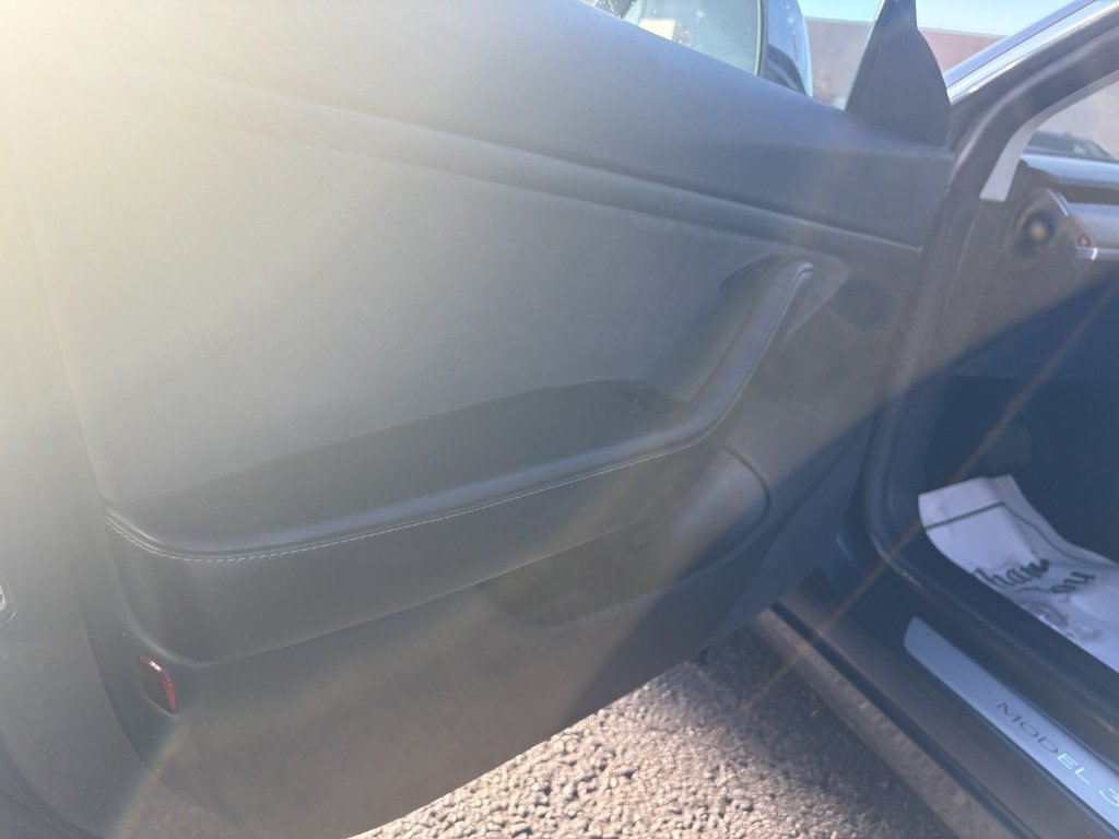 2018 Tesla Model 3 LONG RANGE   ELECTRIC   ROOF   LOW KM in Oakville, Ontario - 10 - w1024h768px