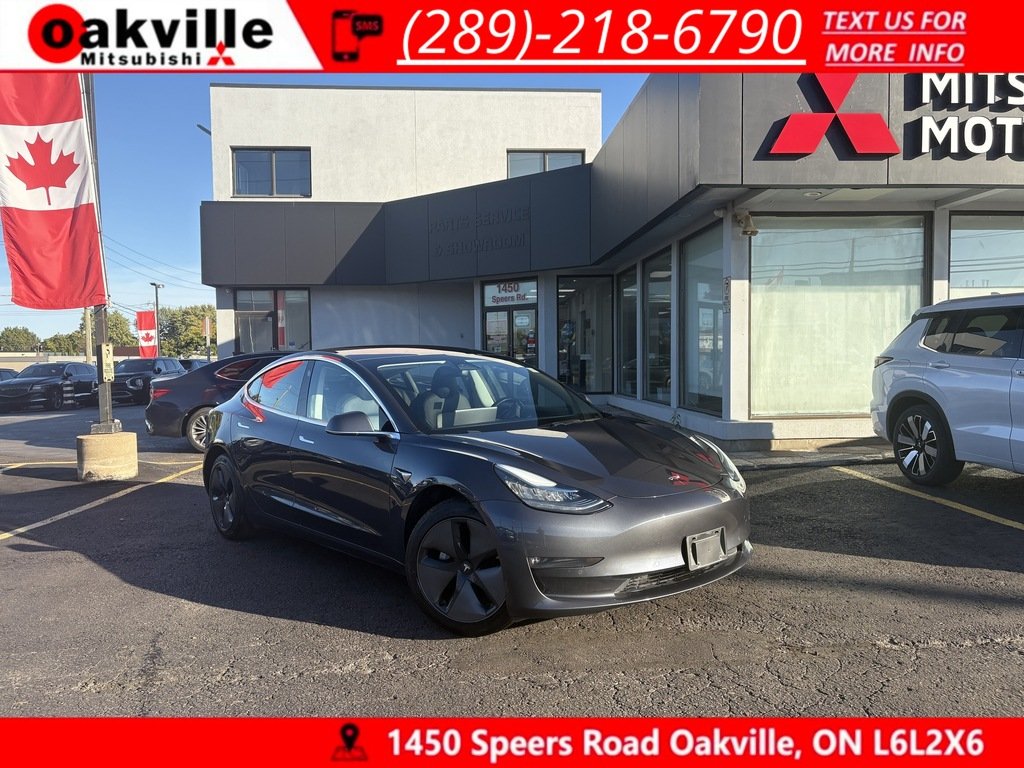 2018 Tesla Model 3 LONG RANGE   ELECTRIC   ROOF   LOW KM in Oakville, Ontario - 1 - w1024h768px