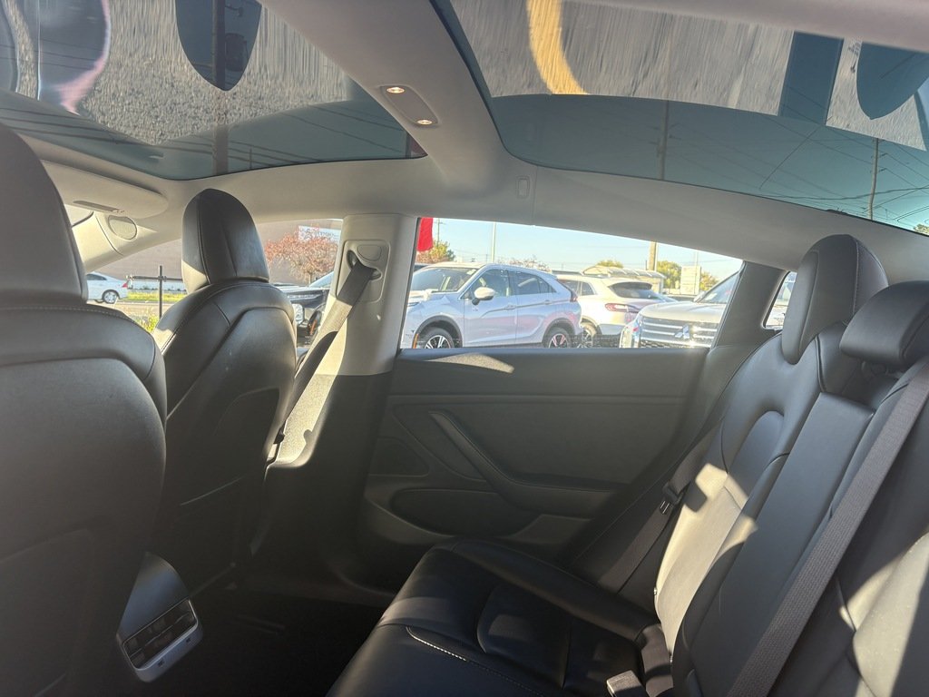 2018 Tesla Model 3 LONG RANGE   ELECTRIC   ROOF   LOW KM in Oakville, Ontario - 19 - w1024h768px