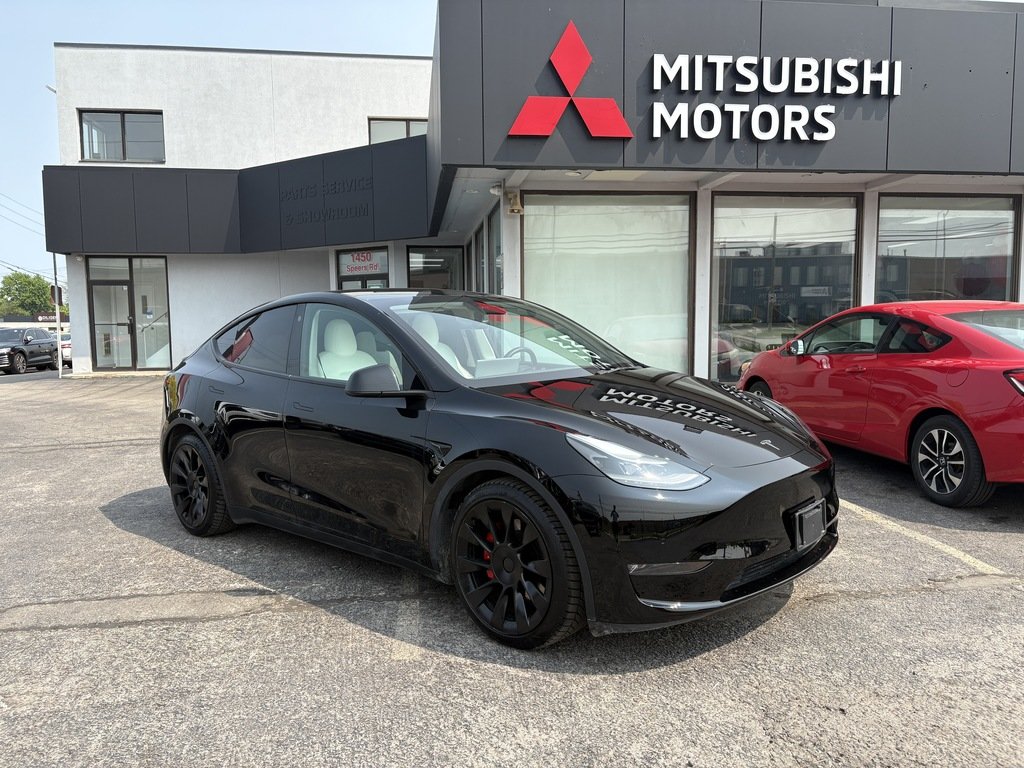 2021 Tesla Model Y PERFORMANCE   AWD   ROOF   NAV   CLEAN CARFAX in Oakville, Ontario - 2 - w1024h768px