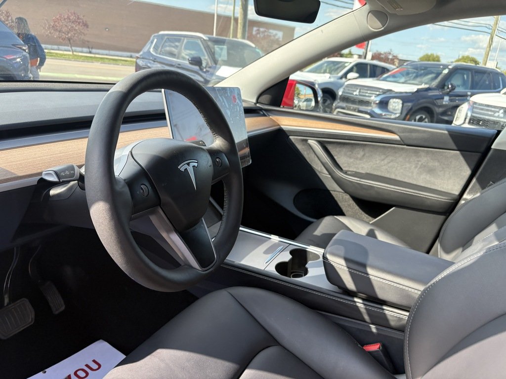 2024 Tesla Model Y LONG RANGE   AWD   ELECTRIC   ROOF   AUTOPILOT in Oakville, Ontario - 15 - w1024h768px