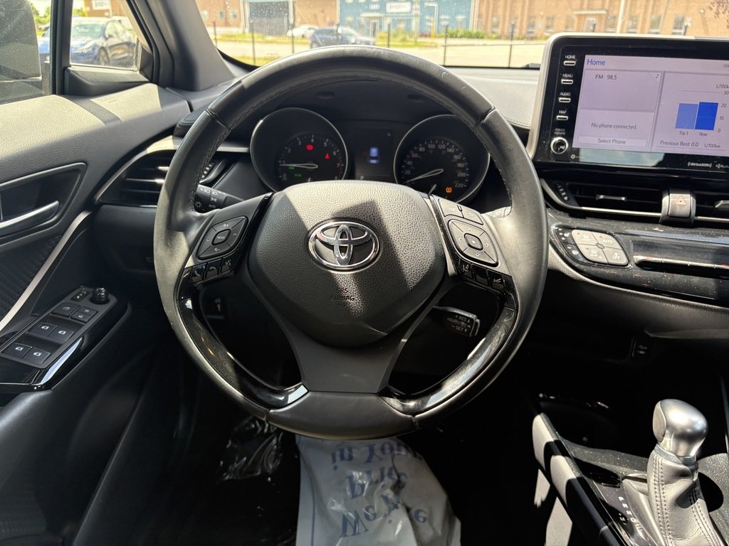 2019 Toyota C-HR XLE   BU CAM   CARPLAY   BLIND SPOT   HTD SEATS in Oakville, Ontario - 14 - w1024h768px
