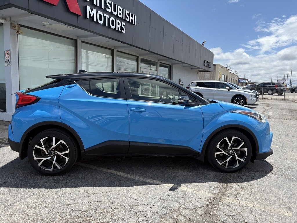 2019 Toyota C-HR XLE   BU CAM   CARPLAY   BLIND SPOT   HTD SEATS in Oakville, Ontario - 9 - w1024h768px
