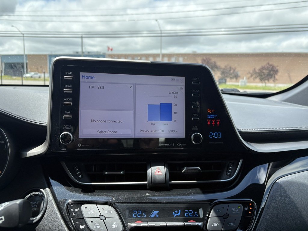 2019 Toyota C-HR XLE   BU CAM   CARPLAY   BLIND SPOT   HTD SEATS in Oakville, Ontario - 15 - w1024h768px