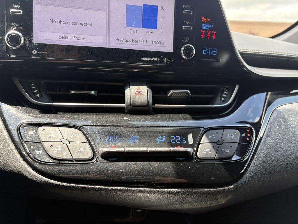 2019 Toyota C-HR XLE   BU CAM   CARPLAY   BLIND SPOT   HTD SEATS in Oakville, Ontario - 17 - w1024h768px