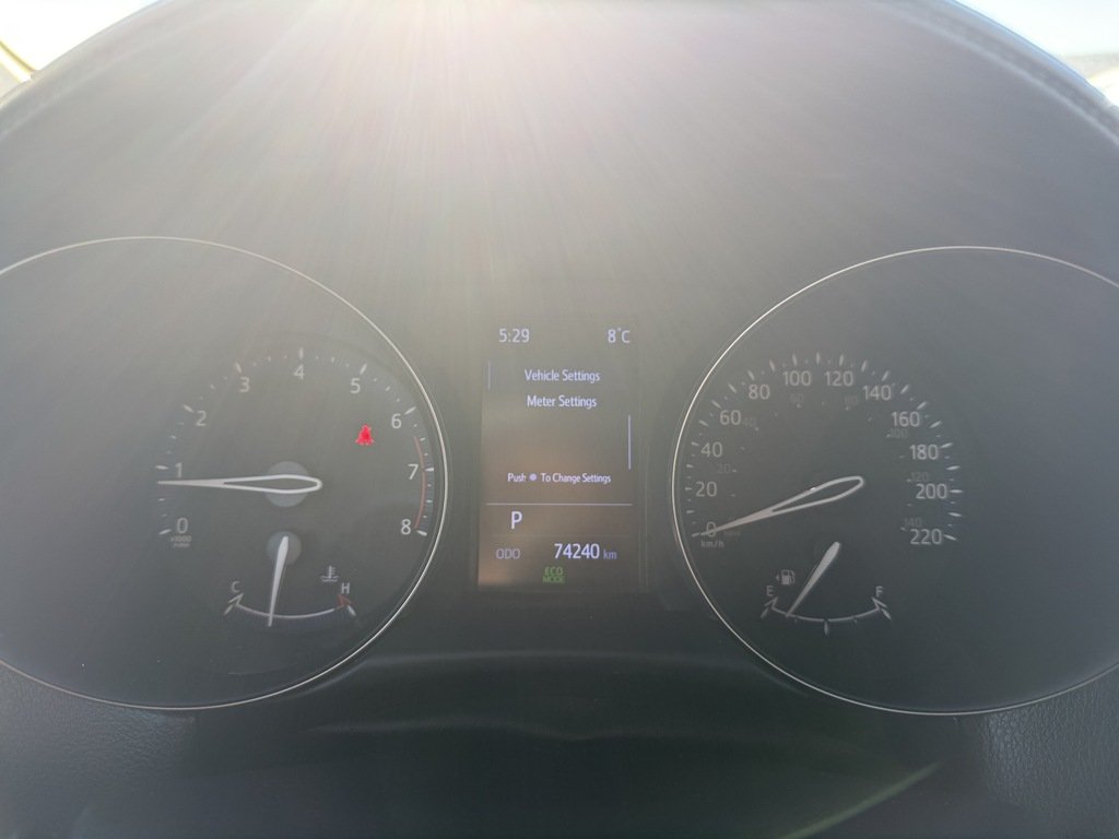 2020 Toyota C-HR XLE   PREMIUM   BU CAM   LANE DEPARTURE in Oakville, Ontario - 14 - w1024h768px