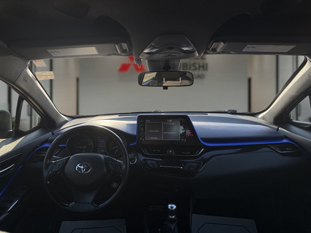 2020 Toyota C-HR XLE   PREMIUM   BU CAM   LANE DEPARTURE in Oakville, Ontario - 13 - w1024h768px
