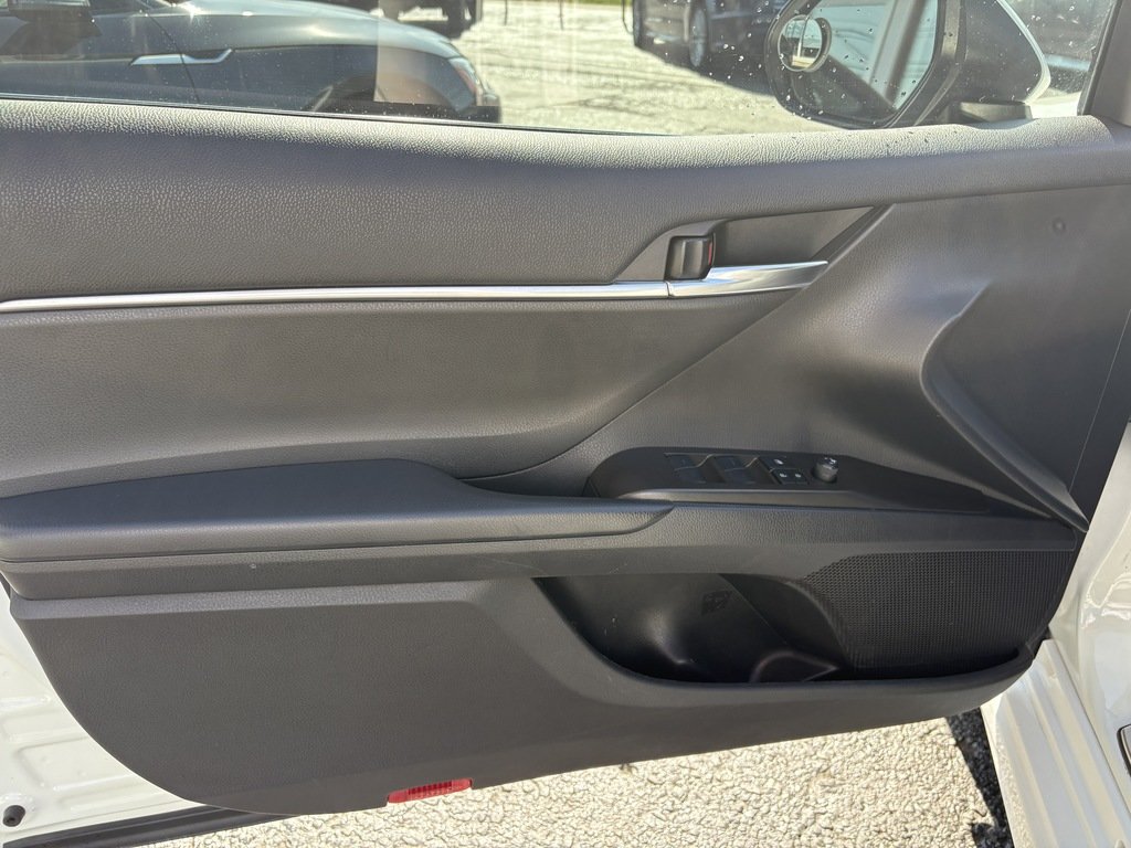 2022 Toyota Camry SE   AUTO   BU CAM   HTD SEATS   LANE DEPARTURE in Oakville, Ontario - 10 - w1024h768px