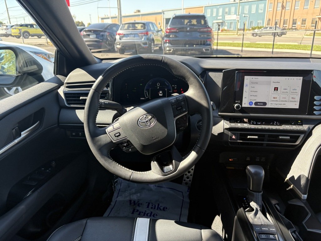 2025 Toyota Camry SE   HYBRID   LEATHER   BLIND SPOT   LANE DEPRT in Oakville, Ontario - 15 - w1024h768px
