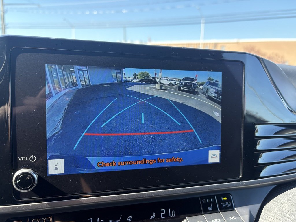 2025 Toyota Camry SE   HYBRID   LEATHER   BLIND SPOT   LANE DEPRT in Oakville, Ontario - 17 - w1024h768px