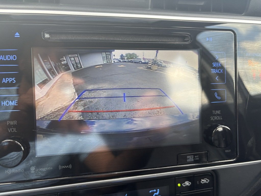 2019 Toyota Corolla XLE   LTHR   BU CAM   SUNROOF   NAV   HTD STEER in Oakville, Ontario - 19 - w1024h768px