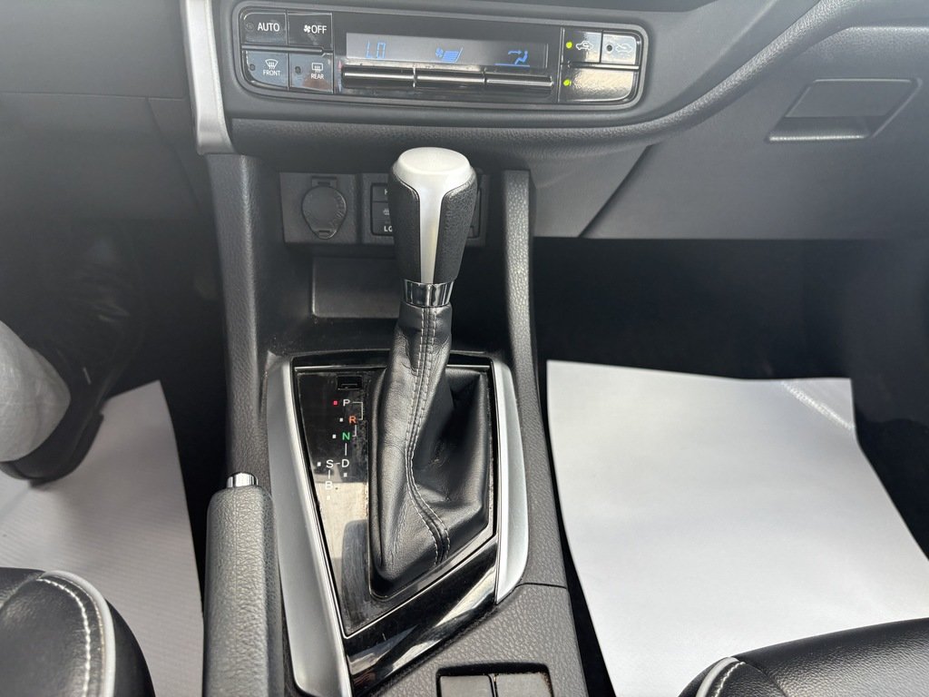 2019 Toyota Corolla XLE   LTHR   BU CAM   SUNROOF   NAV   HTD STEER in Oakville, Ontario - 21 - w1024h768px