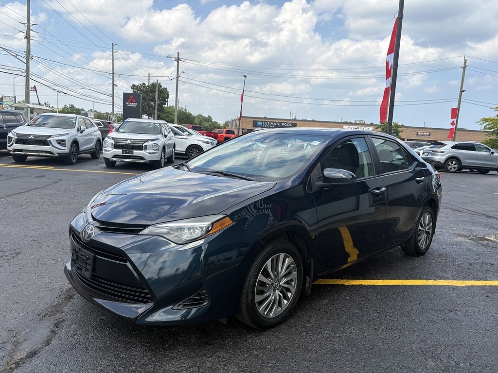 2019 Toyota Corolla XLE   LTHR   BU CAM   SUNROOF   NAV   HTD STEER in Oakville, Ontario - 4 - w1024h768px