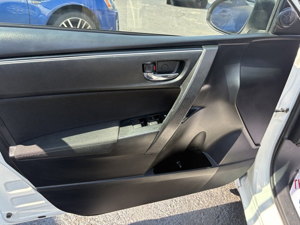 2019 Toyota Corolla LE   AUTO   BU CAM   HTD SEATS   LANE DEPARTURE in Oakville, Ontario - 10 - w1024h768px