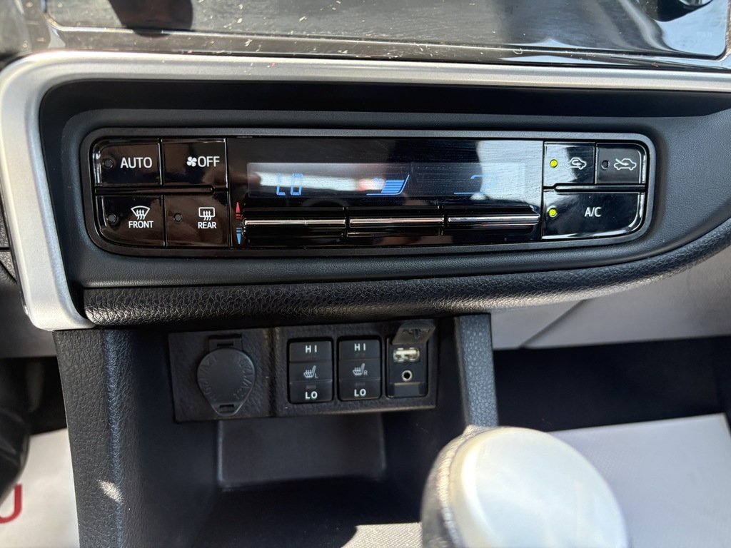 2019 Toyota Corolla LE   AUTO   BU CAM   HTD SEATS   LANE DEPARTURE in Oakville, Ontario - 17 - w1024h768px