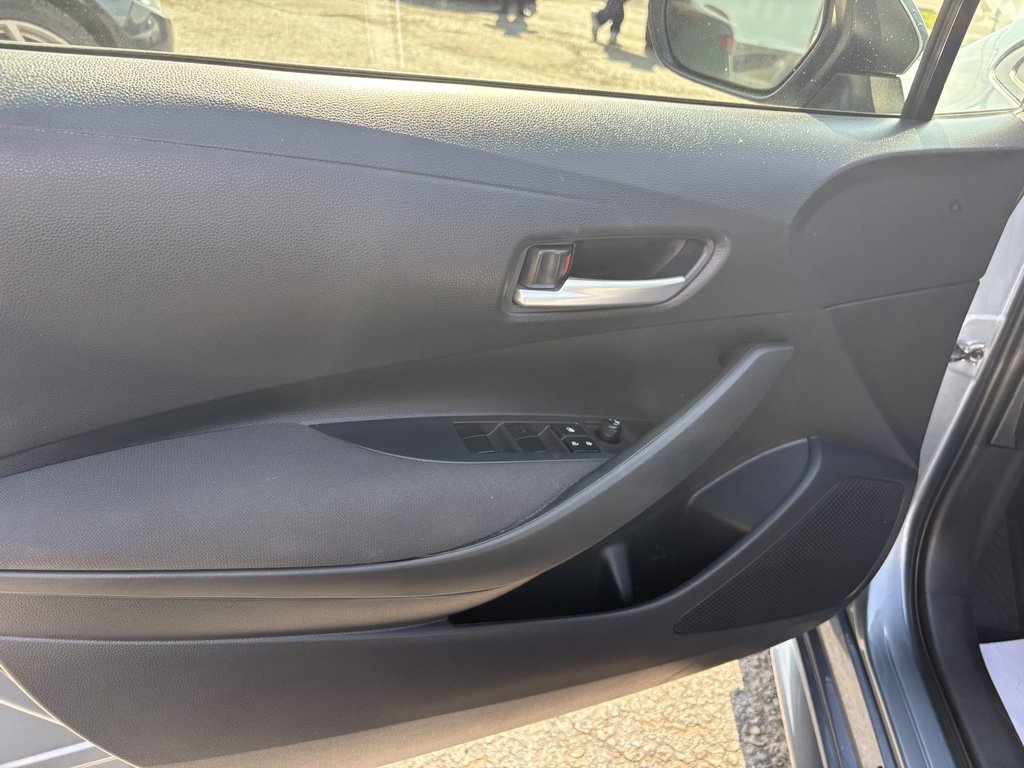 2021 Toyota Corolla HYBRID   ONLY 6766 KM   CLEAN CARFAX   2 SET TIRES in Oakville, Ontario - 12 - w1024h768px
