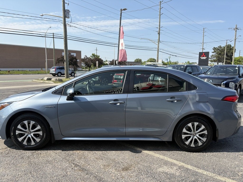 2021 Toyota Corolla HYBRID   ONLY 6766 KM   CLEAN CARFAX   2 SET TIRES in Oakville, Ontario - 5 - w1024h768px