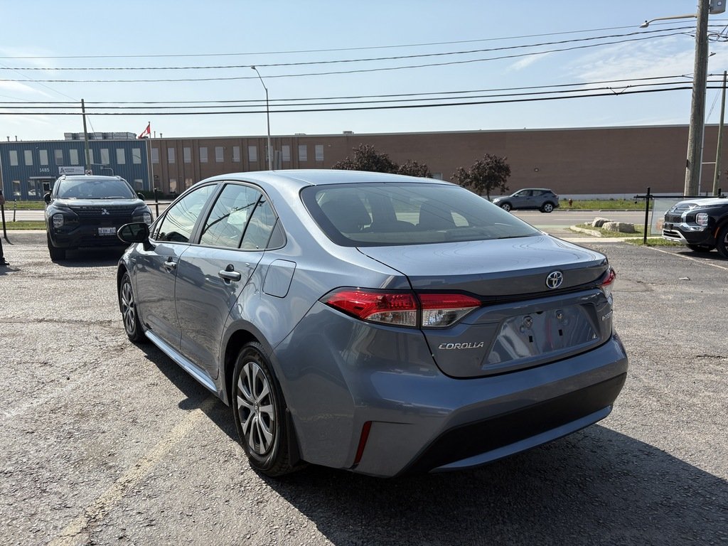 2021 Toyota Corolla HYBRID   ONLY 6766 KM   CLEAN CARFAX   2 SET TIRES in Oakville, Ontario - 6 - w1024h768px