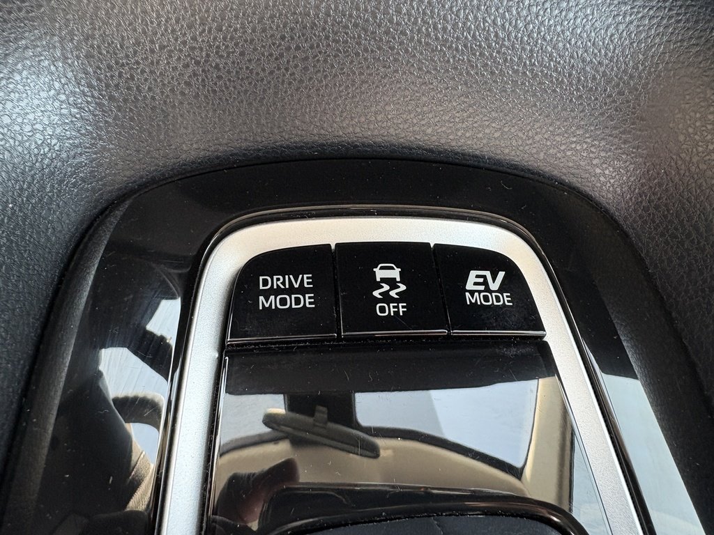 2021 Toyota Corolla HYBRID   ONLY 6766 KM   CLEAN CARFAX   2 SET TIRES in Oakville, Ontario - 20 - w1024h768px