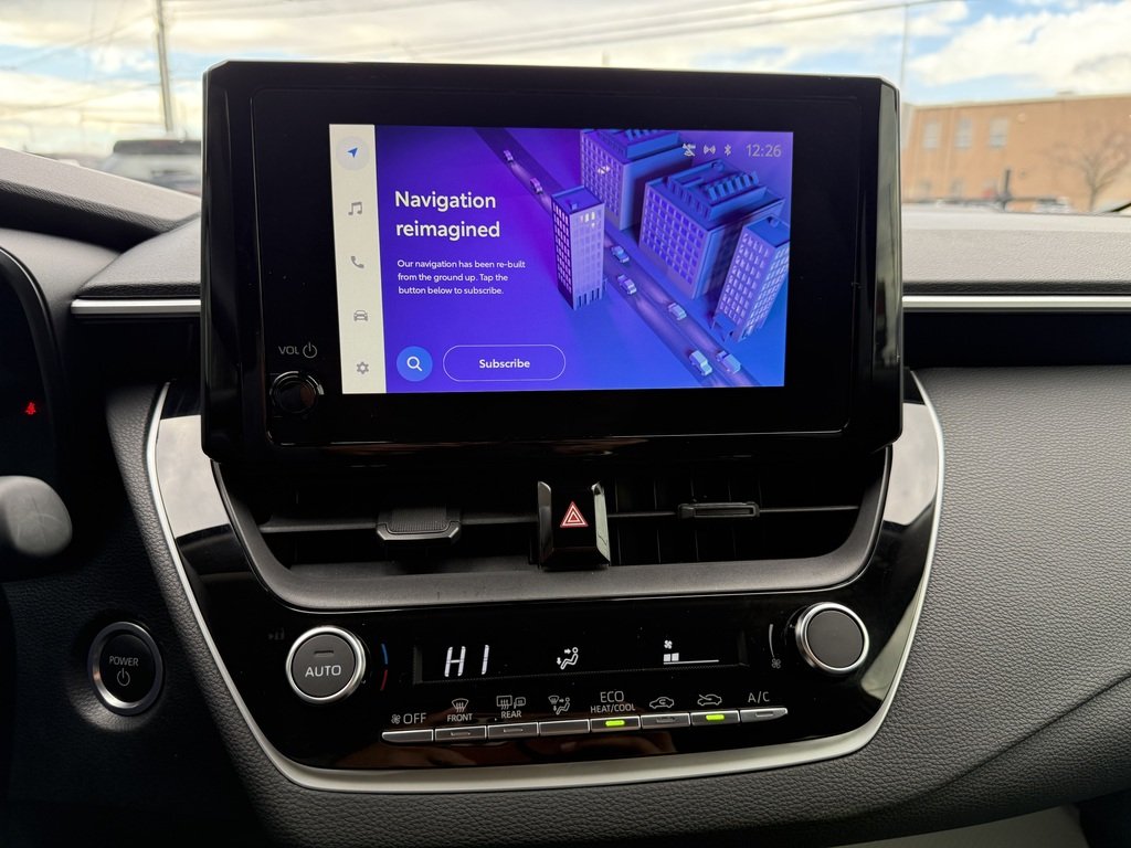 2024 Toyota Corolla LE   HYBRID   BLIND SPOT   BU CAM   CARPLAY in Oakville, Ontario - 16 - w1024h768px